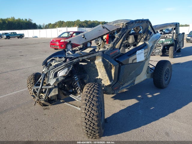 2023 CAN-AM MAVERICK X3 3JBVJAV4XPE000662 Photo 1