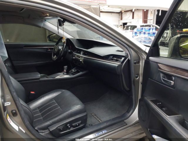 2018 LEXUS ES 300H JTHBW1GG3J2169126 Photo 4