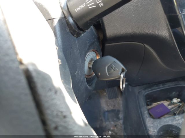 2014 MITSUBISHI MIRAGE ML32A3HJ4EH022843 Photo 10