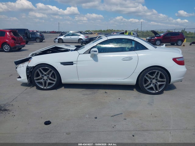 Продажа на аукционе авто 2015 Mercedes-benz Slk 250, vin: WDDPK4HA6FF097441, номер лота: 43416227