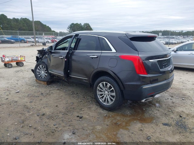 2018 CADILLAC XT5 1GYKNCRSXJZ171958 Photo 2