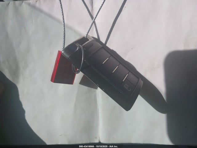 2008 CADILLAC STS 1G6DW67V680111977 Photo 10