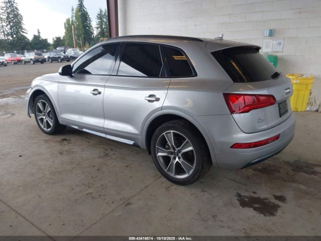 2019 AUDI Q5 WA1BNAFY9K2095608 Photo 2