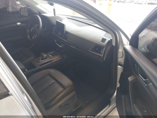 2019 AUDI Q5 WA1BNAFY9K2095608 Photo 4