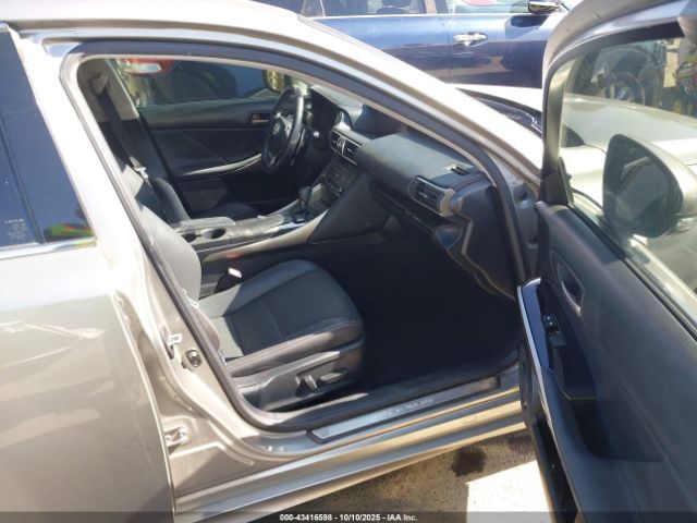 2019 LEXUS IS 300 JTHBA1D26K5091691 Photo 4