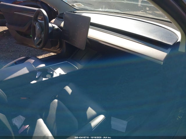 2021 TESLA MODEL 3 5YJ3E1EB6MF974958 Photo 4