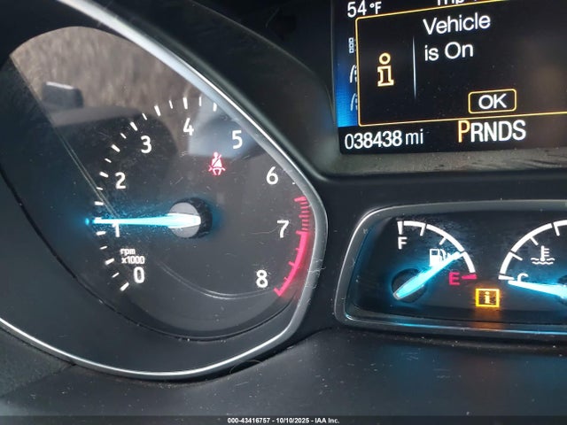 1FMCU9J99JUA92329 Ford Escape Titanium