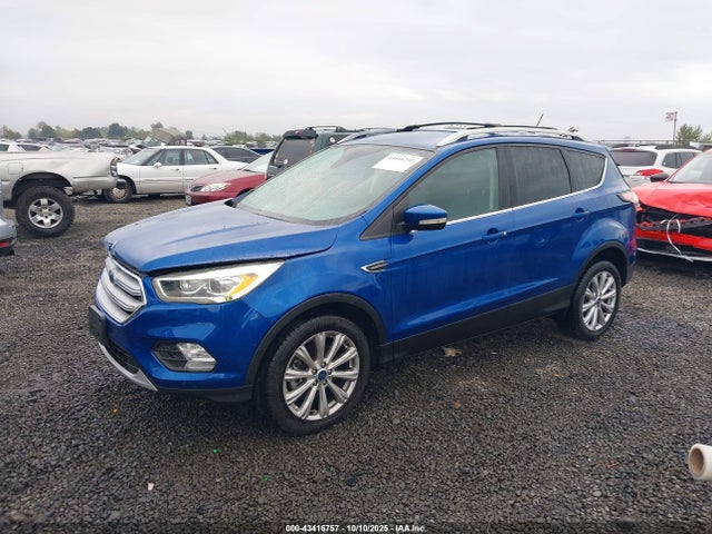 1FMCU9J99JUA92329 Ford Escape Titanium
