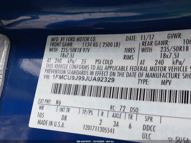 1FMCU9J99JUA92329 Ford Escape Titanium