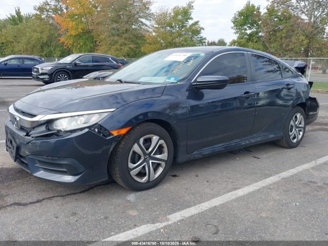 2018 HONDA CIVIC 2HGFC2F57JH526379 Photo 1