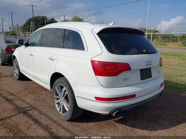 2014 AUDI Q7 WA1LGAFE1ED000911 Photo 2