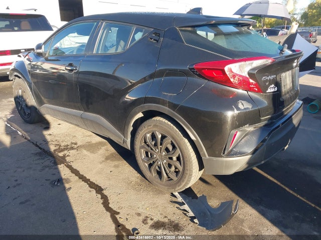 Toyota C-HR LE 2019 NMTKHMBX2KR096277 Image 3