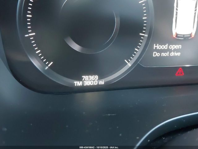 2019 VOLVO XC60 LYV102RKXKB197365 Photo 6