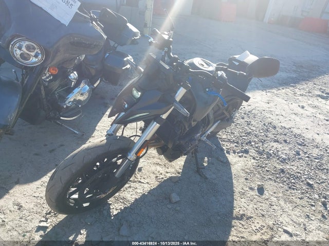 JS1EM11BXR7100086 Suzuki Gsx800 R