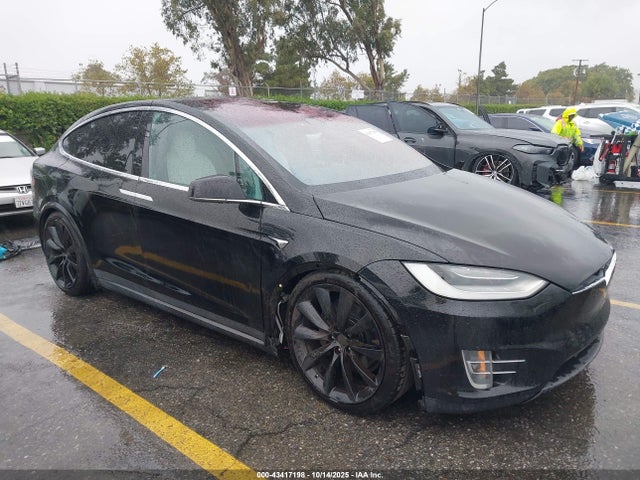 2020 TESLA MODEL X 5YJXCBE29LF260804 Photo 0