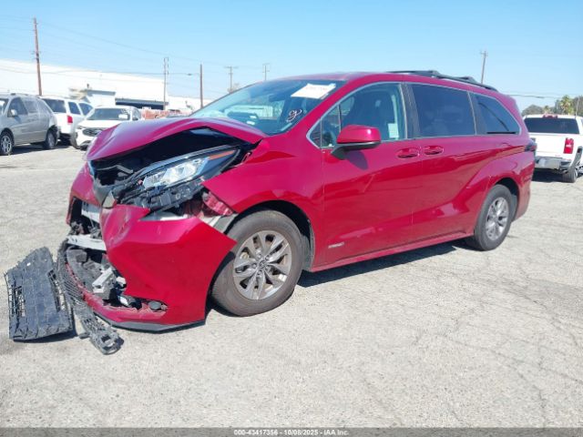 2021 TOYOTA SIENNA 5TDKRKEC5MS016128 Photo 1