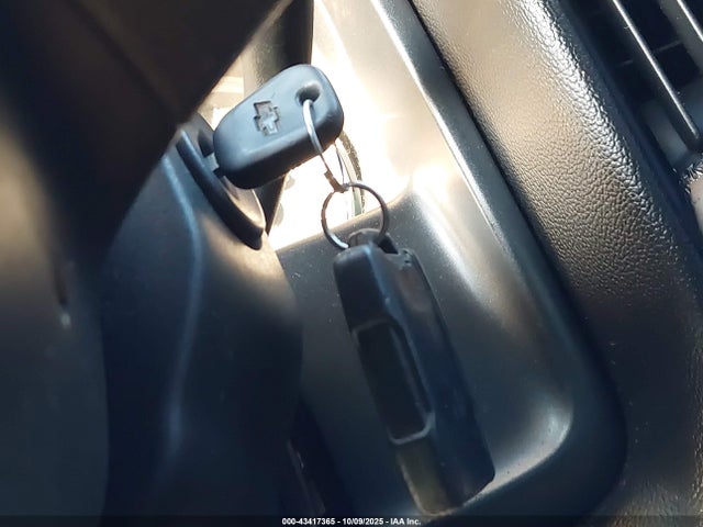 Chevrolet l83 - sidi: spark ignited direct injection, vvt: variable valve timing, afm, e85 max, alum 2018 3GCPCPEC8JG358400 Image 11