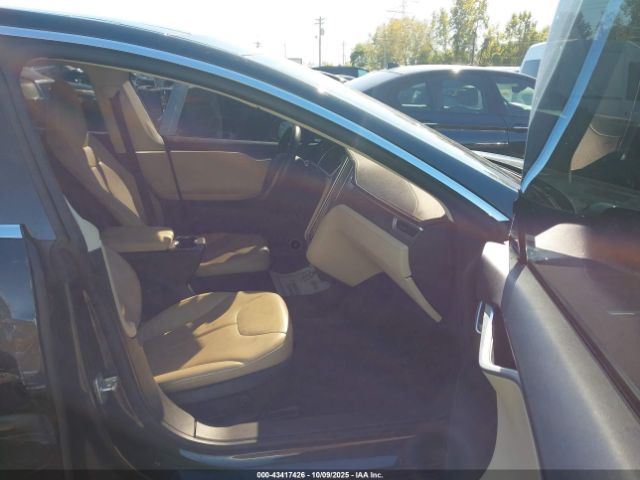 2013 TESLA MODEL S 5YJSA1DN1DFP27821 Photo 4