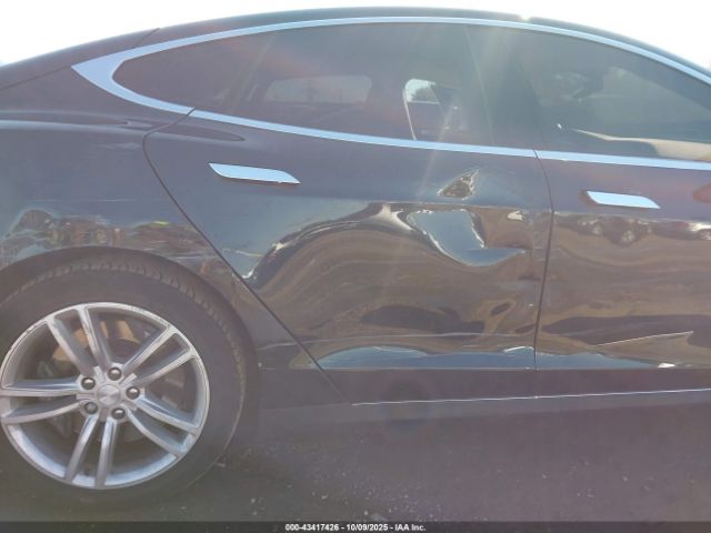 2013 TESLA MODEL S 5YJSA1DN1DFP27821 Photo 5