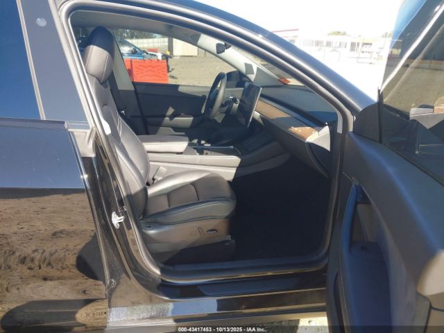 2021 TESLA MODEL Y 5YJYGDEEXMF188883 Photo 4