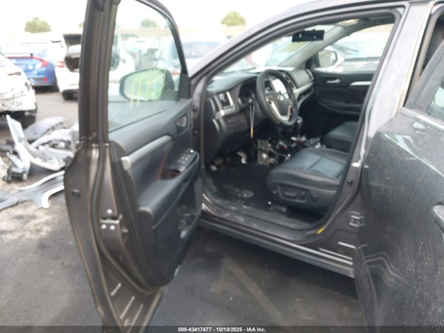 5TDKZRFH5KS302299 Toyota 2gr-fks