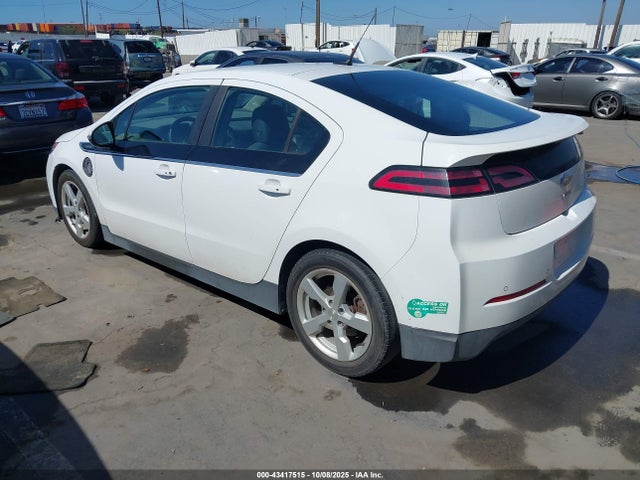 Chevrolet luu - ffv, e-flex, fam 2014 1G1RH6E43EU167993 Image 3