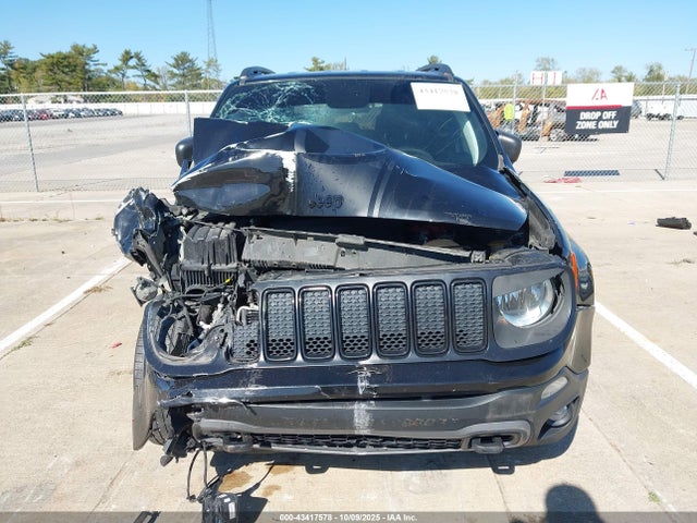 ZACNJBAB0KPK21929 Jeep Renegade Upland 4x4