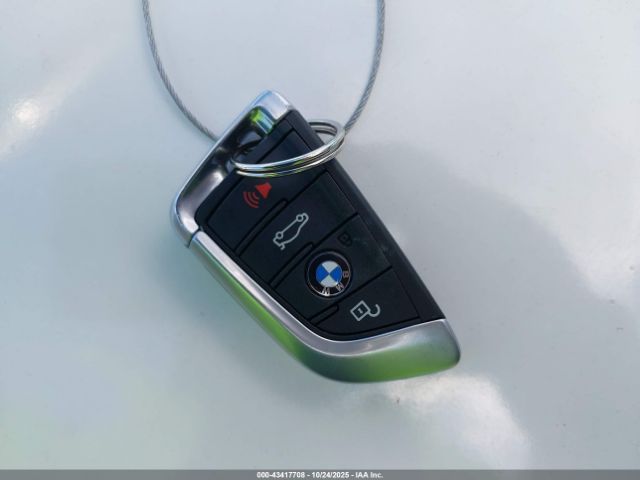 2022 BMW X5 M 5YMJU0C08N9L13926 Photo 10