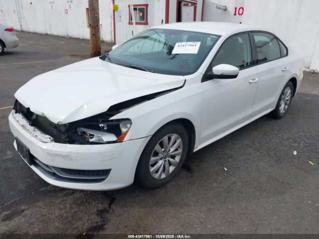2015 VOLKSWAGEN PASSAT 1VWAT7A30FC017124 Photo 1