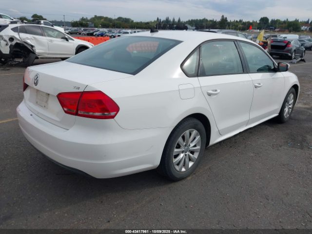 2015 VOLKSWAGEN PASSAT 1VWAT7A30FC017124 Photo 3