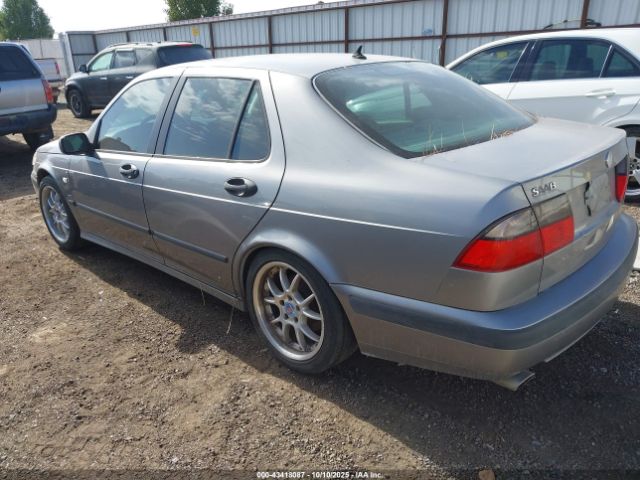 2001 SAAB 9-5 YS3EH48G713048885 Photo 2