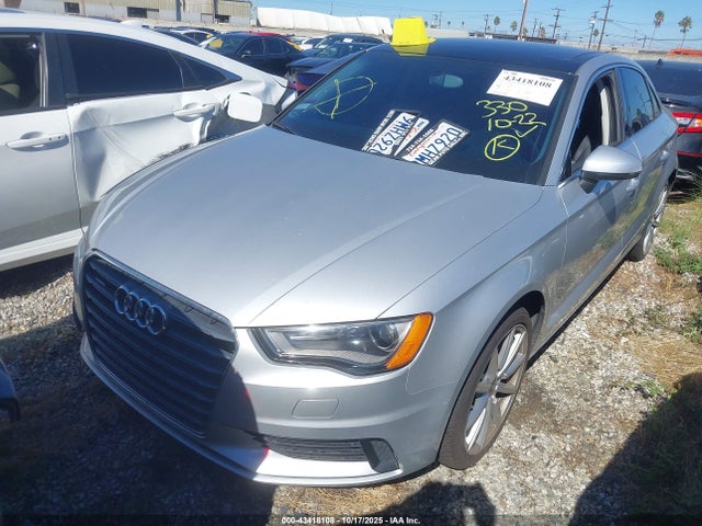 2015 AUDI A3 WAUEFGFF7F1001588 Photo 1