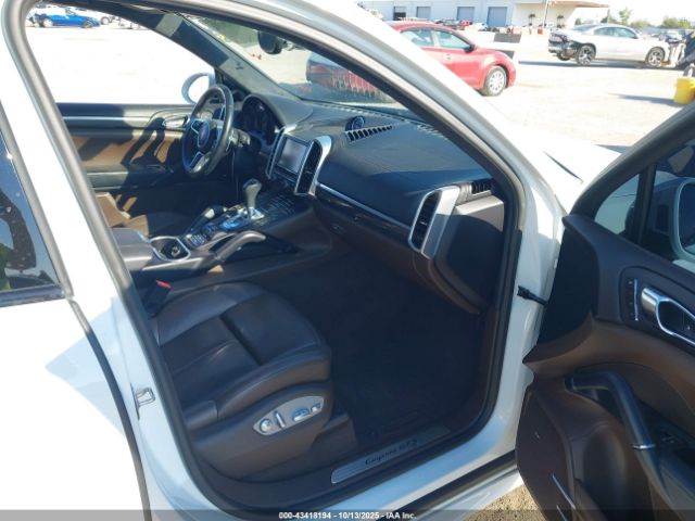2016 PORSCHE CAYENNE WP1AD2A2XGLA75493 Photo 4