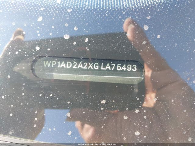 2016 PORSCHE CAYENNE WP1AD2A2XGLA75493 Photo 8