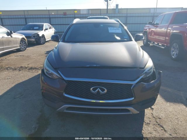 2018 INFINITI QX30 SJKCH5CR3JA053961 Photo 5
