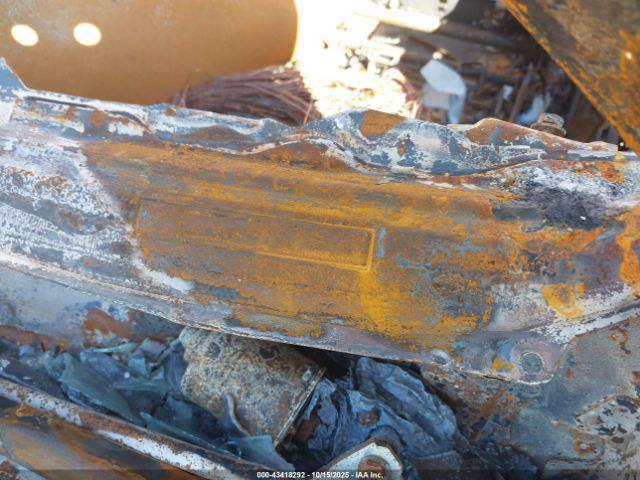 2015 TOYOTA RAV4 JTMRFREV0FD105458 Photo 8