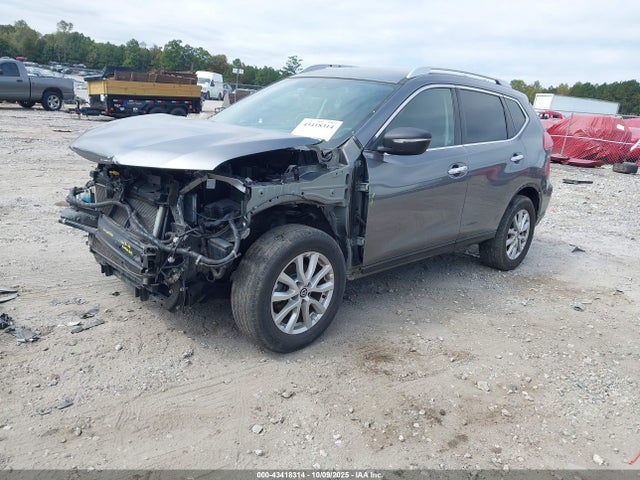 2017 NISSAN ROGUE KNMAT2MT5HP505143 Photo 1