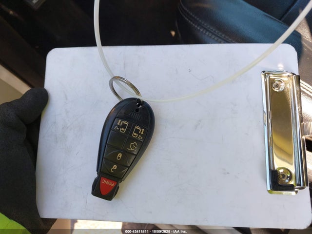 2C4RC1BG1ER124032 Chrysler 2014