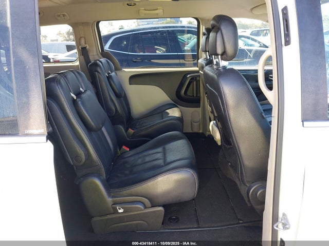 2C4RC1BG1ER124032 Chrysler 2014