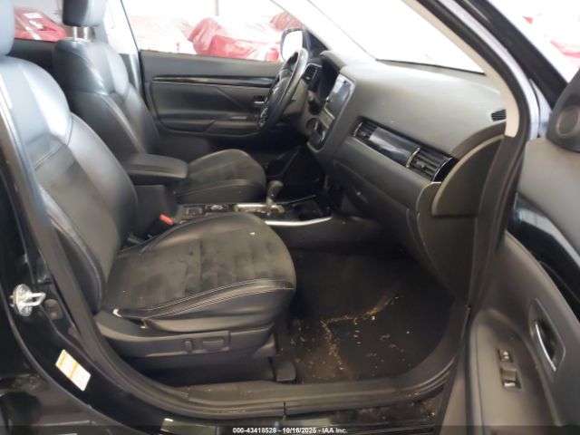 2019 MITSUBISHI OUTLANDER JA4AZ3A33KZ049156 Photo 4