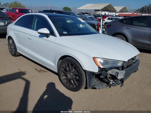 2015 AUDI A3 WAUEFGFF0F1086077 Photo 0