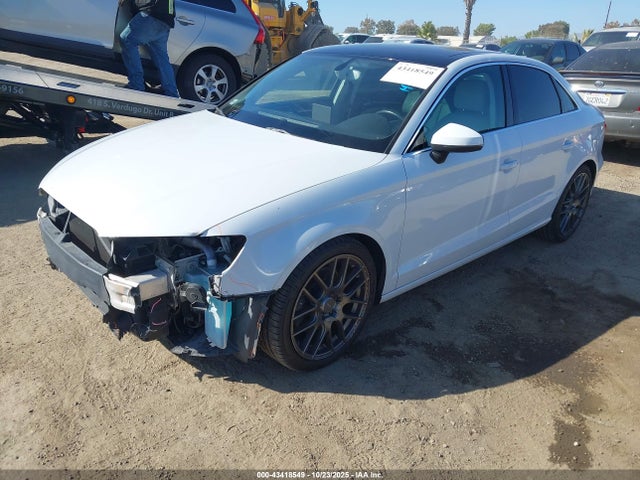 2015 AUDI A3 WAUEFGFF0F1086077 Photo 1