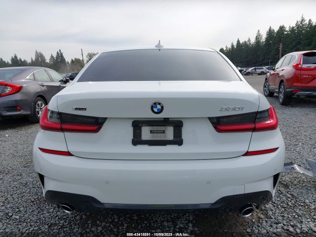 3MW5R7J05M8C02795 BMW 330i Xdrive