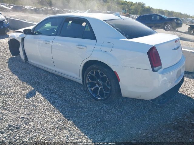 2015 CHRYSLER 300 2C3CCABG5FH766934 Photo 2