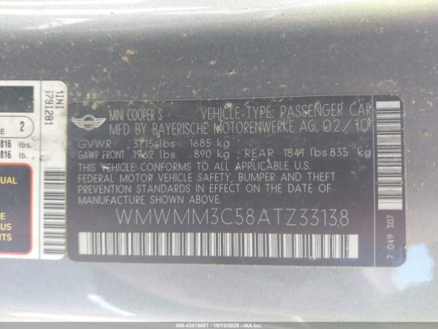 2010 MINI COOPER S CLUBMAN WMWMM3C58ATZ33138 Photo 8