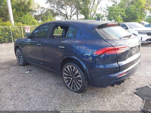 2023 MASERATI GRECALE ZN682AVMXP7407743 Photo 2