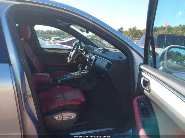 2016 PORSCHE MACAN WP1AB2A57GLB40624 Photo 4