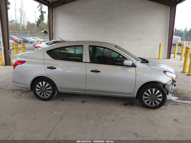 3N1CN7AP7KL831930 Nissan Versa