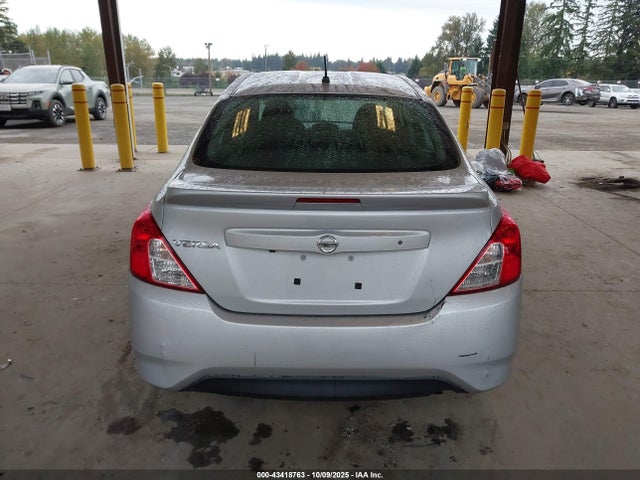 3N1CN7AP7KL831930 Nissan Versa