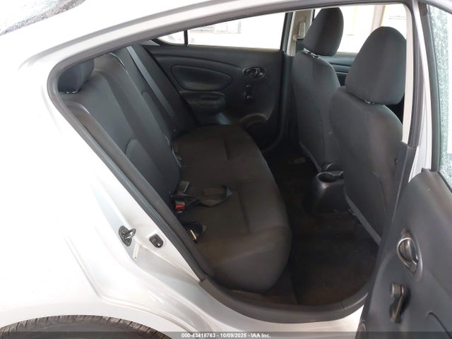 3N1CN7AP7KL831930 Nissan Versa
